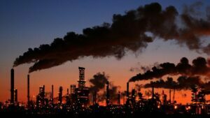 Os impactos da energia não renovável podem ser medidos pelo aquecimento global e a destruição da fauna e flora no entorno dos núcleos onde são instalados