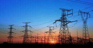 A crise energética no Brasil pode ter consequencias ainda mais sérias além do reajuste para a bandeira vermelha e chegar ao racionamento de energia para residências, empresas e industrias